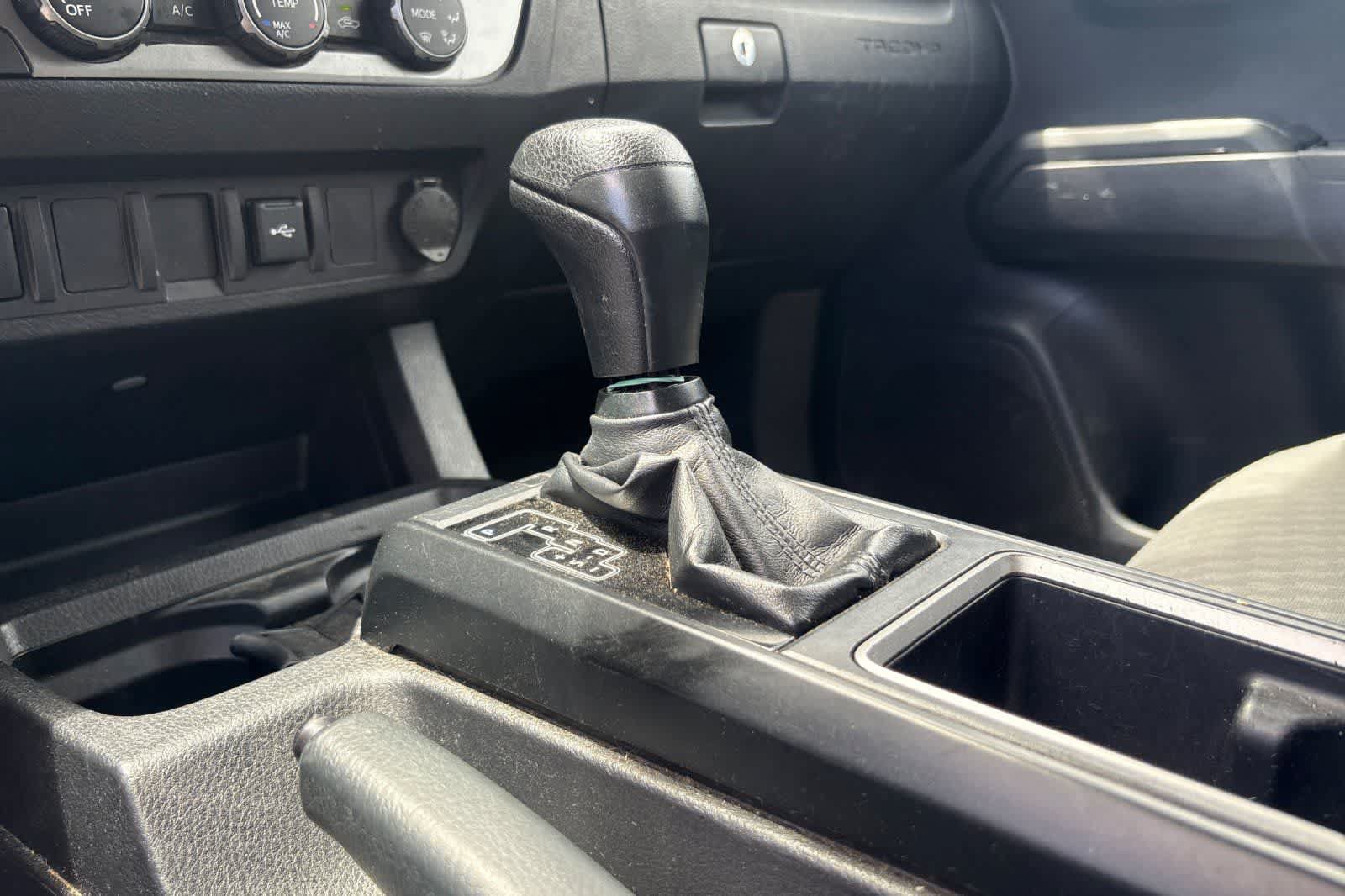 Used 2020 Toyota Tacoma SR w/ SR Convenience Package RWD image 21