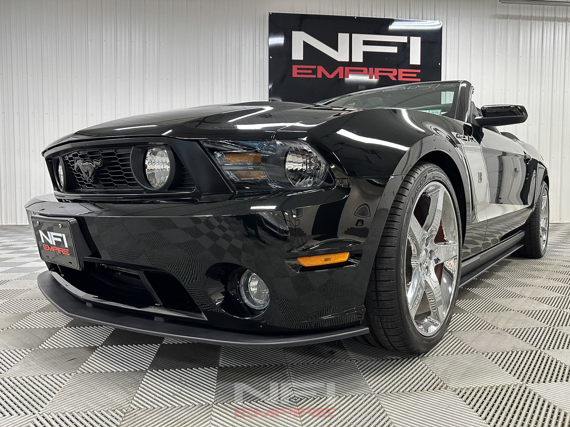 Used 2010 Ford Mustang GT image 21