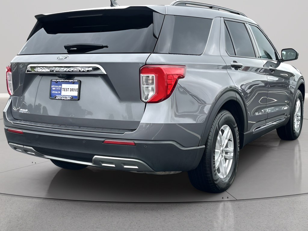 Used 2022 Ford Explorer XLT w/ Equipment Group 202A RWD image 5
