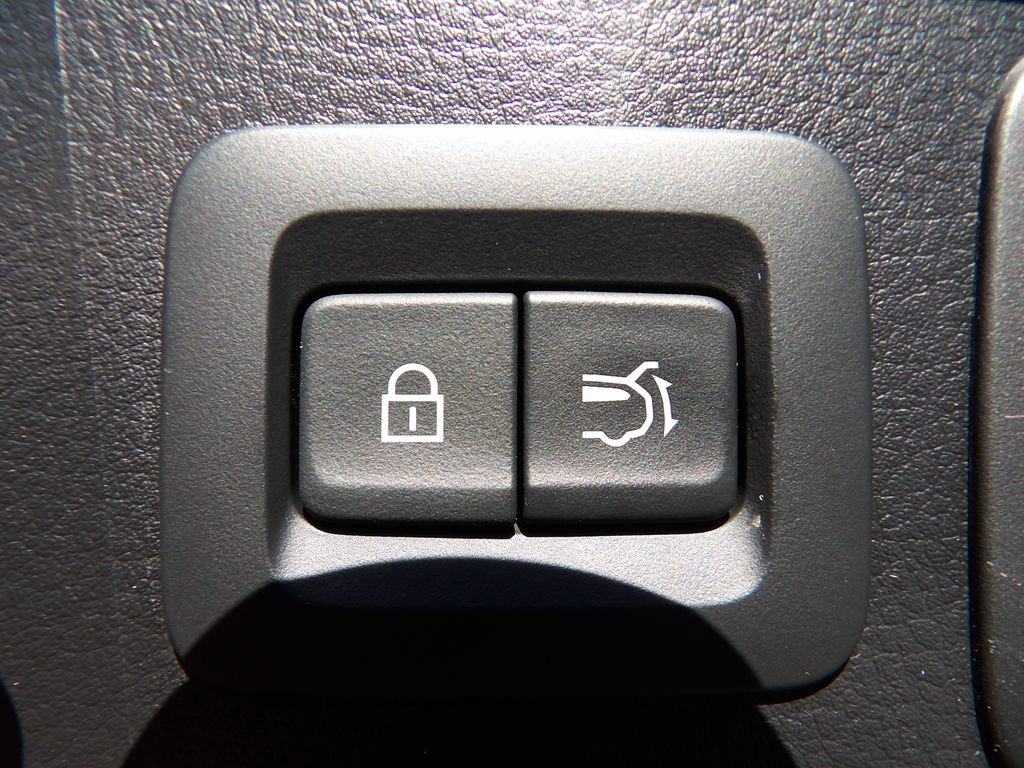 Used 2024 MAZDA CX-50 AWD 2.5 S w/ Cargo Package image 24