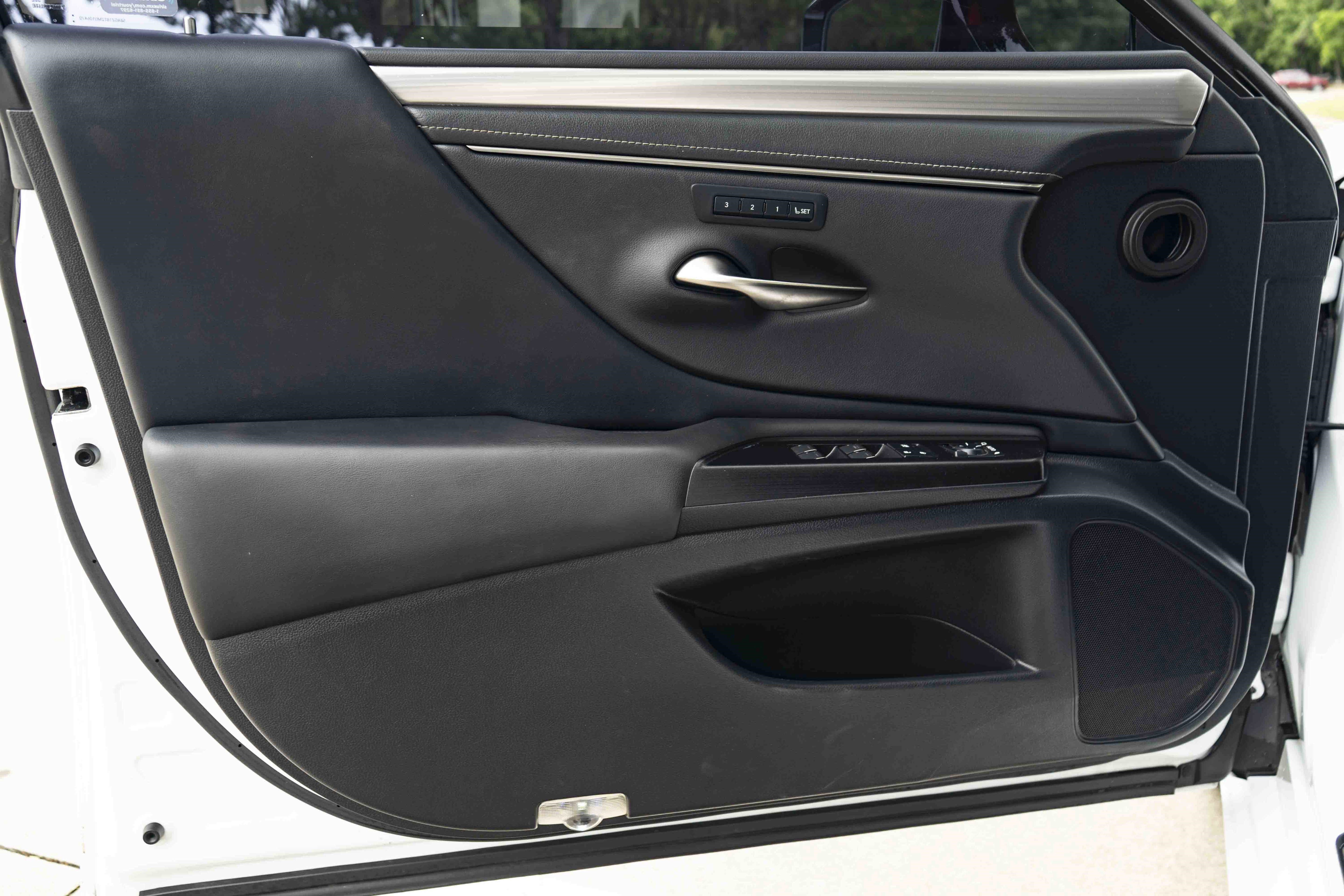 Used 2021 Lexus ES 350 F Sport w/ Accessory Package FWD image 40