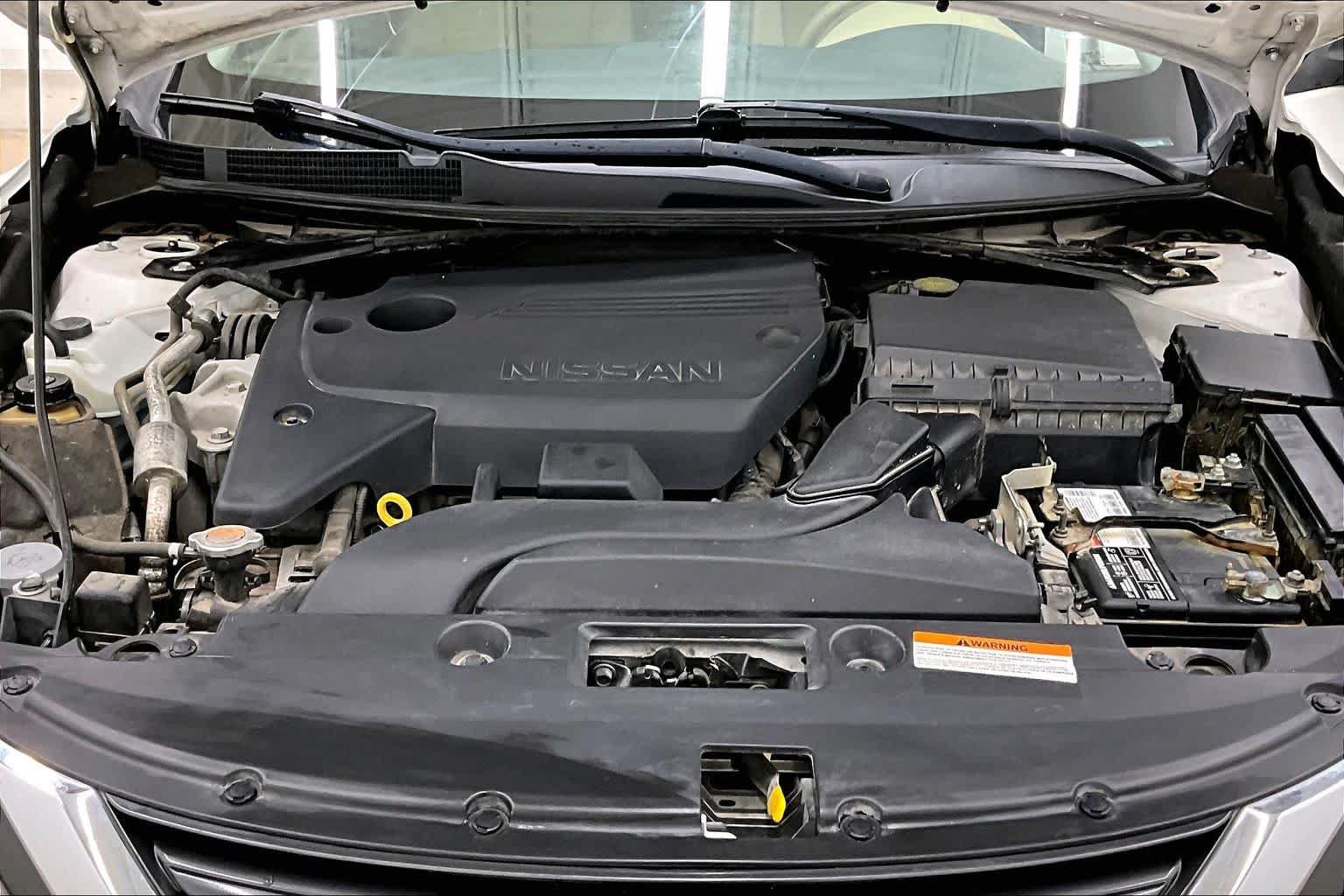 Used 2016 Nissan Altima 2.5 SL w/ 2.5 Technology Package FWD image 31