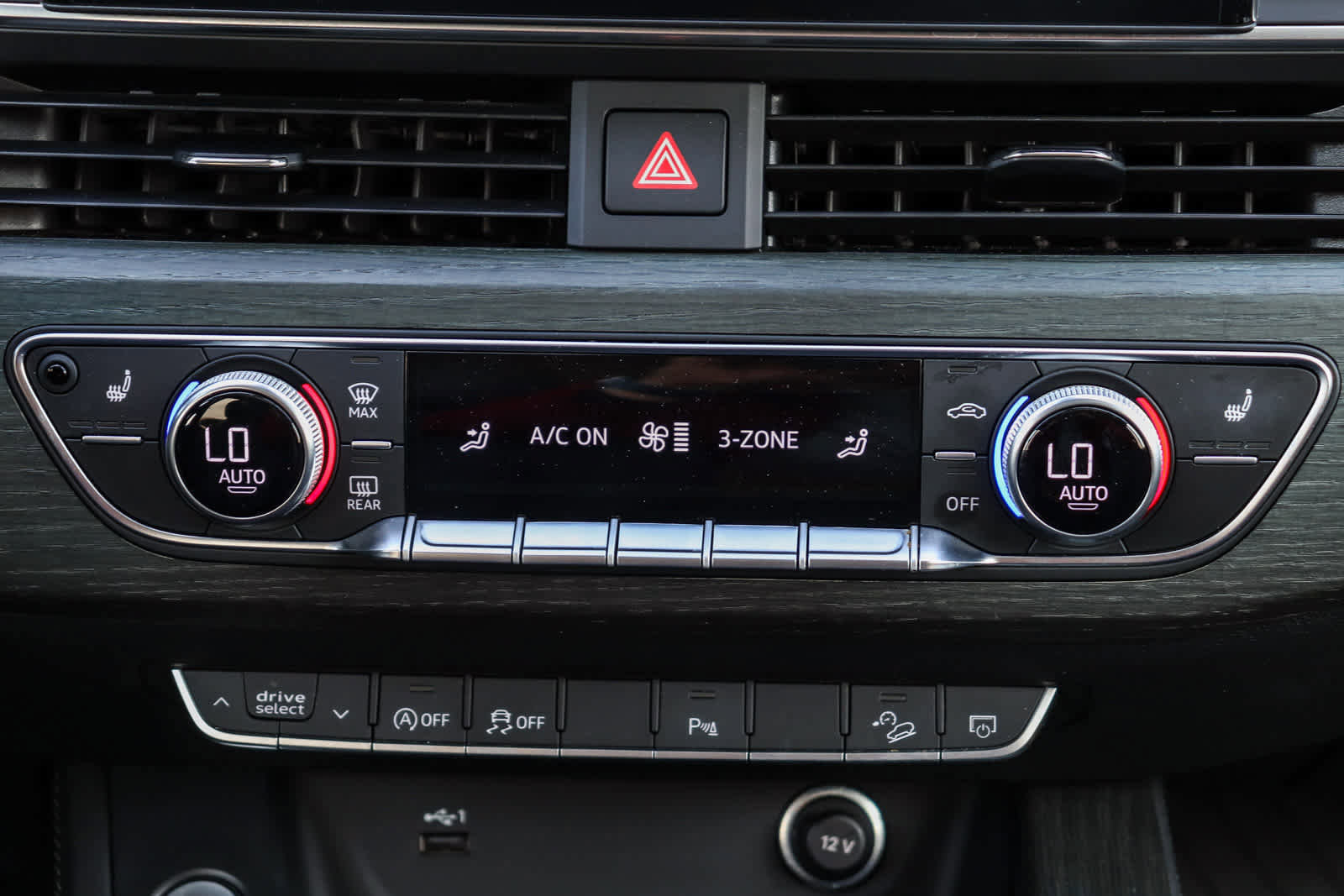 Used 2021 Audi A4 2.0T allroad Premium Plus w/ Premium Plus Package image 16