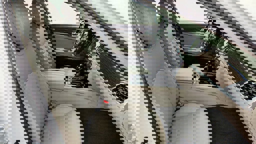 Used 2017 Genesis G80 3.8 w/ Option Group 02 image 24