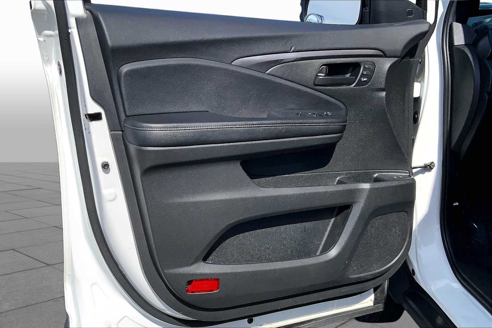 Used 2022 Honda Passport EX-L image 23