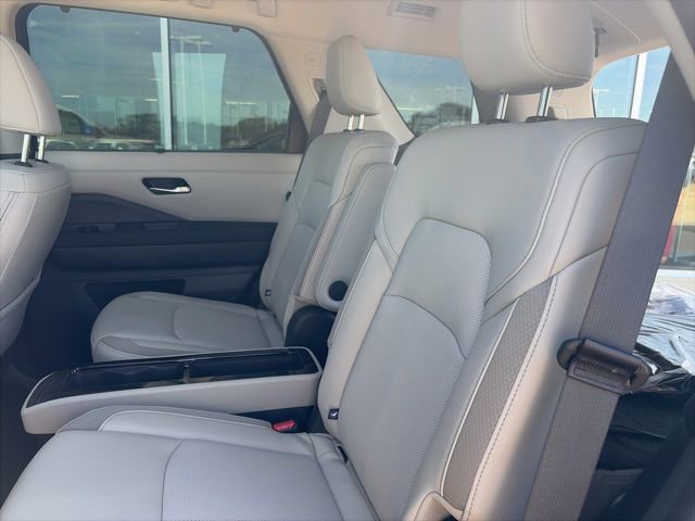 New 2026 Nissan Pathfinder SL image 19