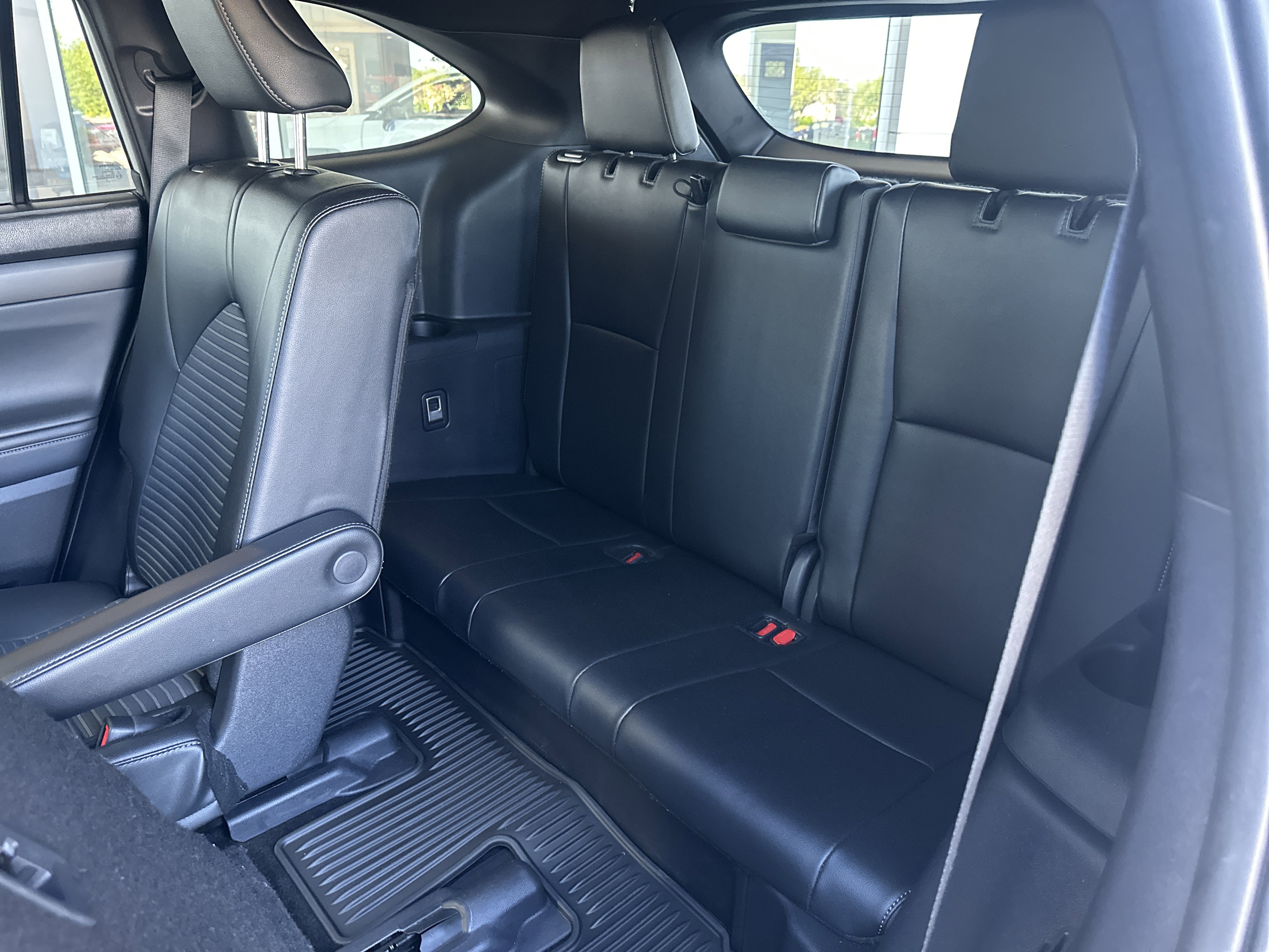 Certified 2025 Toyota Highlander XSE AWD/4WD image 24