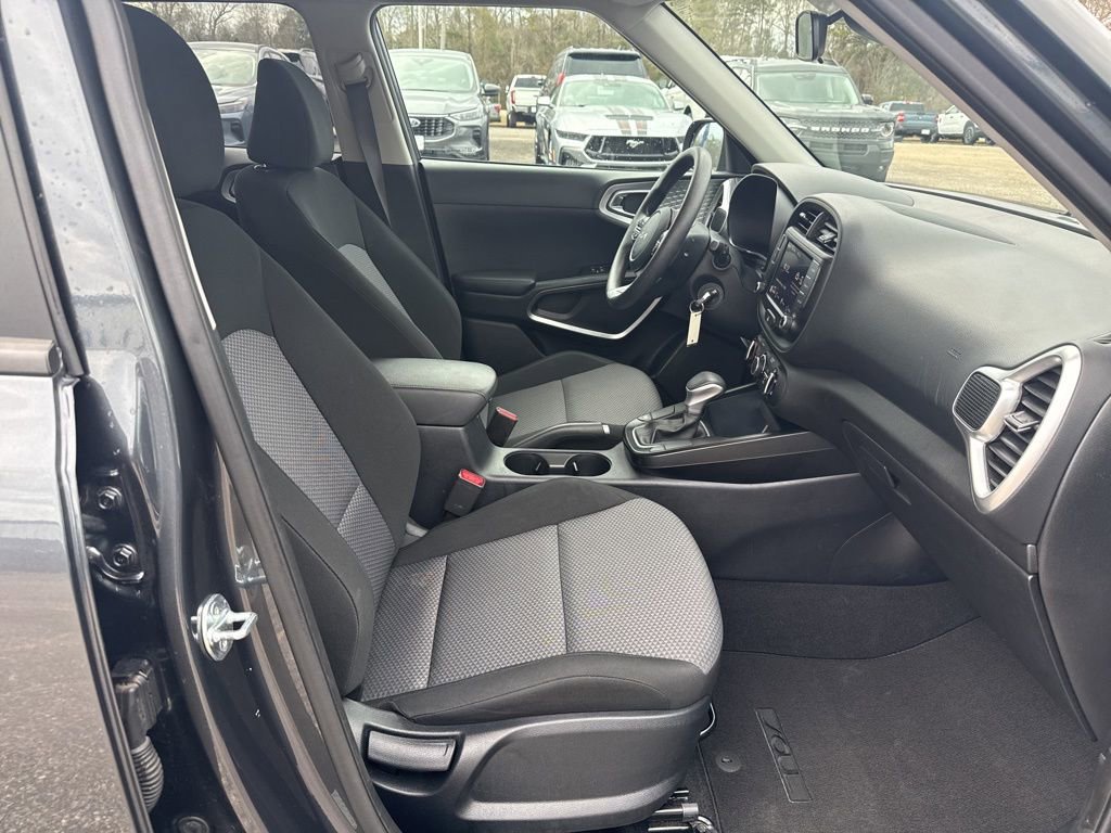 Used 2024 Kia Soul LX w/ Option Group 015 image 8