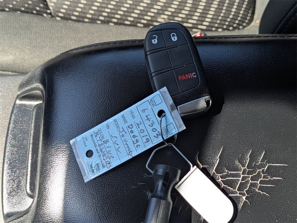 Used 2019 Dodge Journey SE image 32