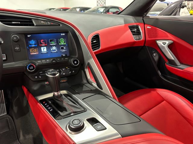 Used 2016 Chevrolet Corvette Z06 w/ 3LZ Preferred Equipment Group RWD image 16