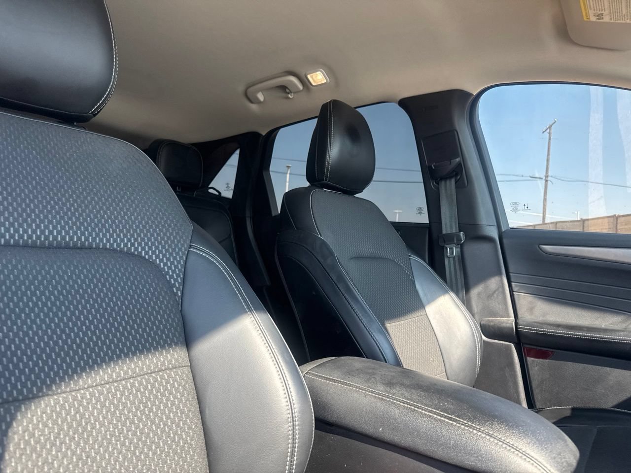 Used 2023 Ford Escape SE FWD image 26
