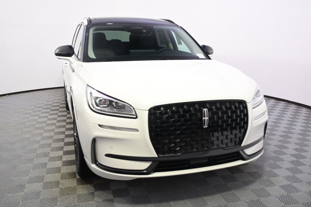 New 2026 Lincoln Corsair Reserve w/ Jet Appearance Package image 9