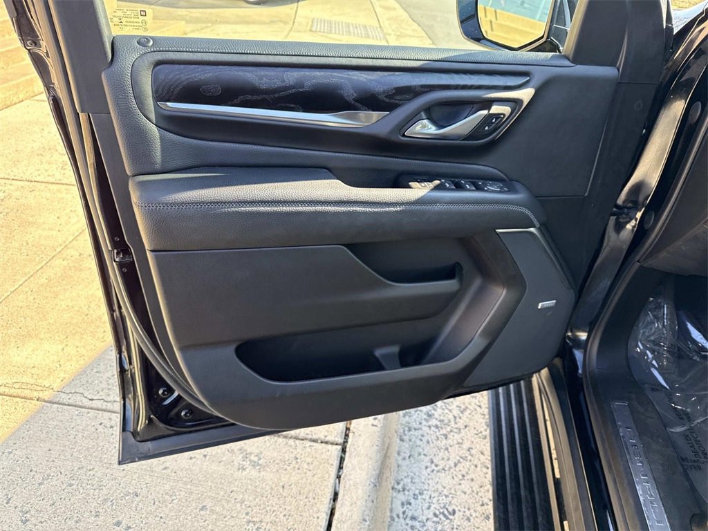 Used 2022 GMC Yukon XL Denali image 15