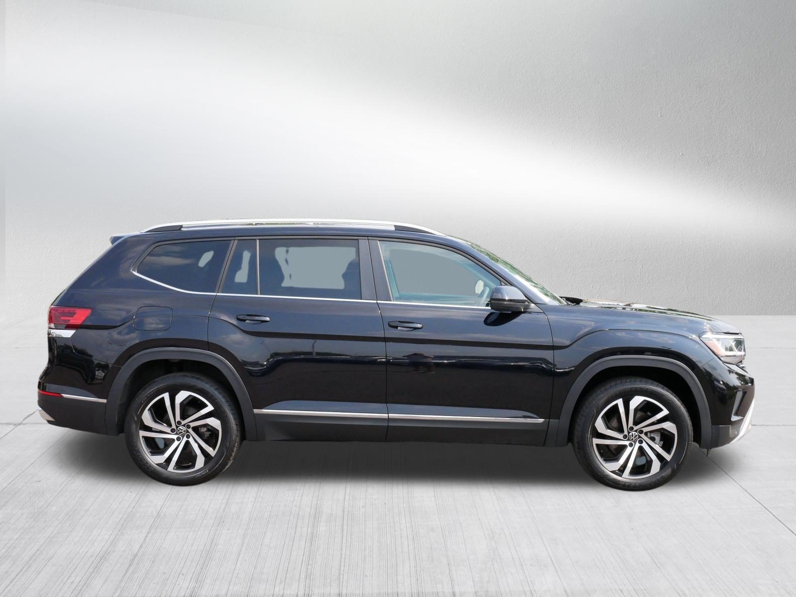 Certified 2023 Volkswagen Atlas SEL AWD/4WD image 8