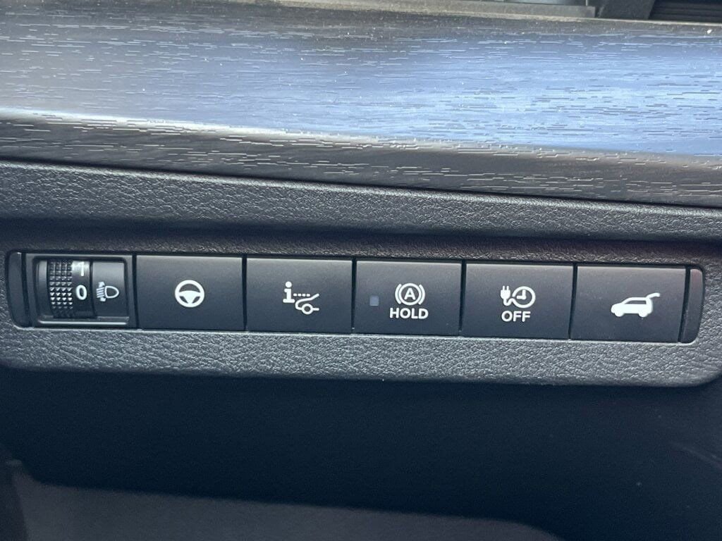 Certified 2024 Nissan Ariya AWD image 13