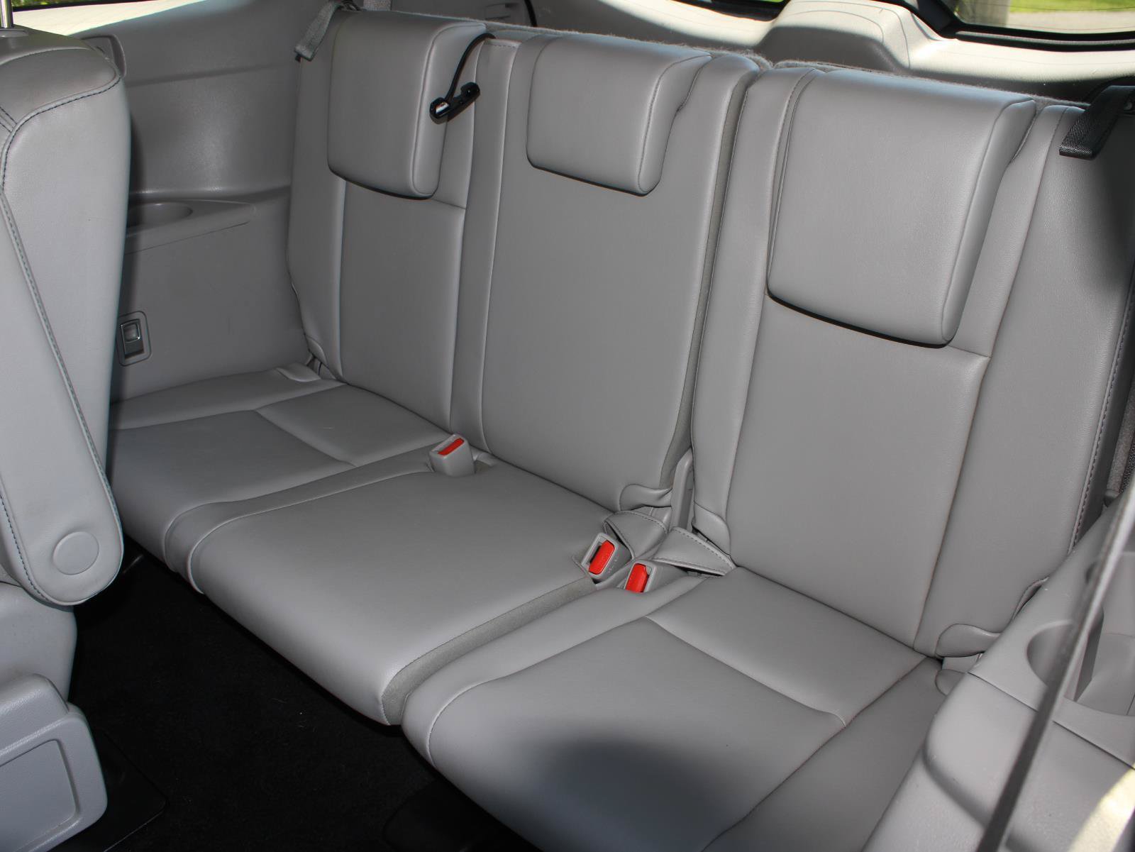 Used 2019 Toyota Highlander XLE AWD/4WD image 19