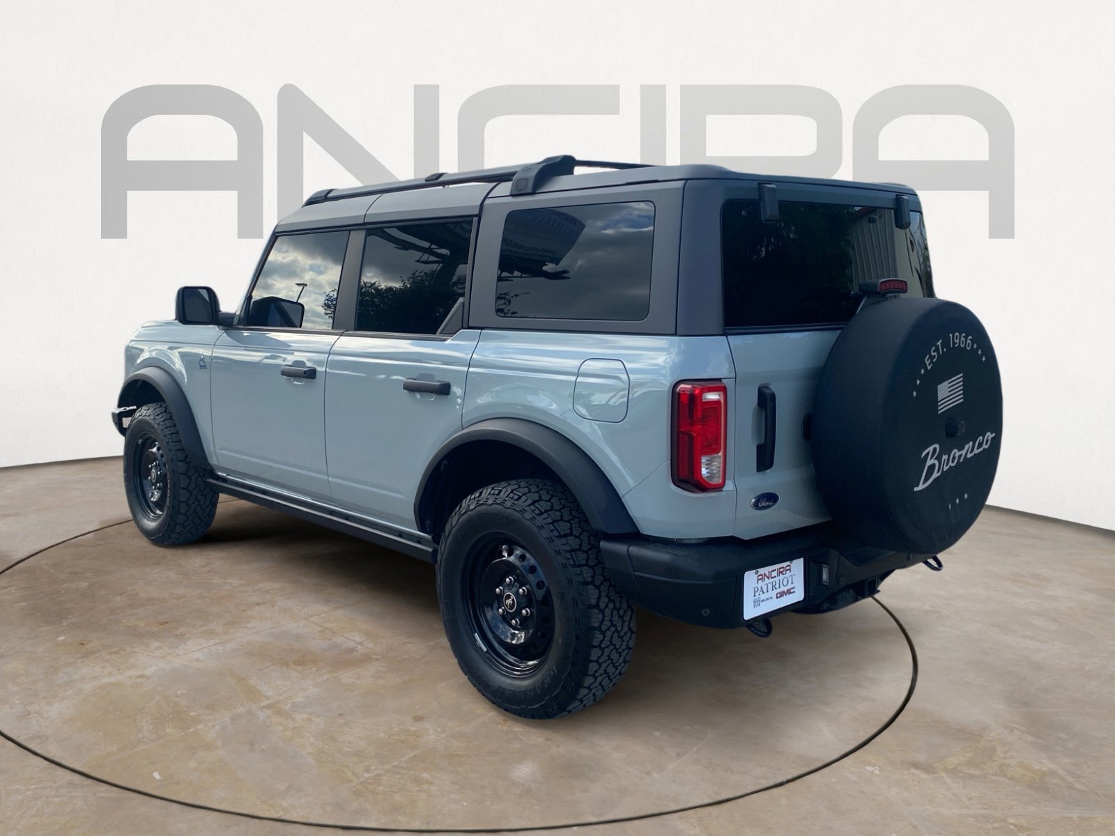 Used 2021 Ford Bronco Black Diamond image 8