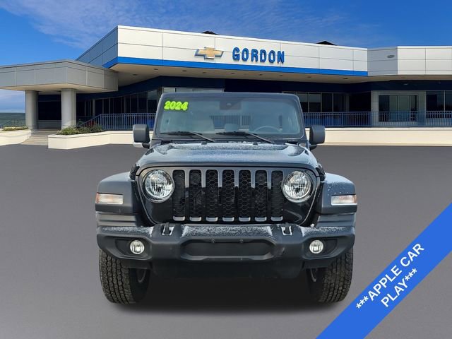 Used 2024 Jeep Wrangler Sport S image 2