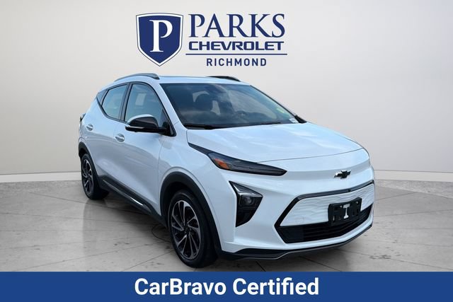 Used 2023 Chevrolet Bolt EUV Premier w/ Sun & Sound Package FWD image 1