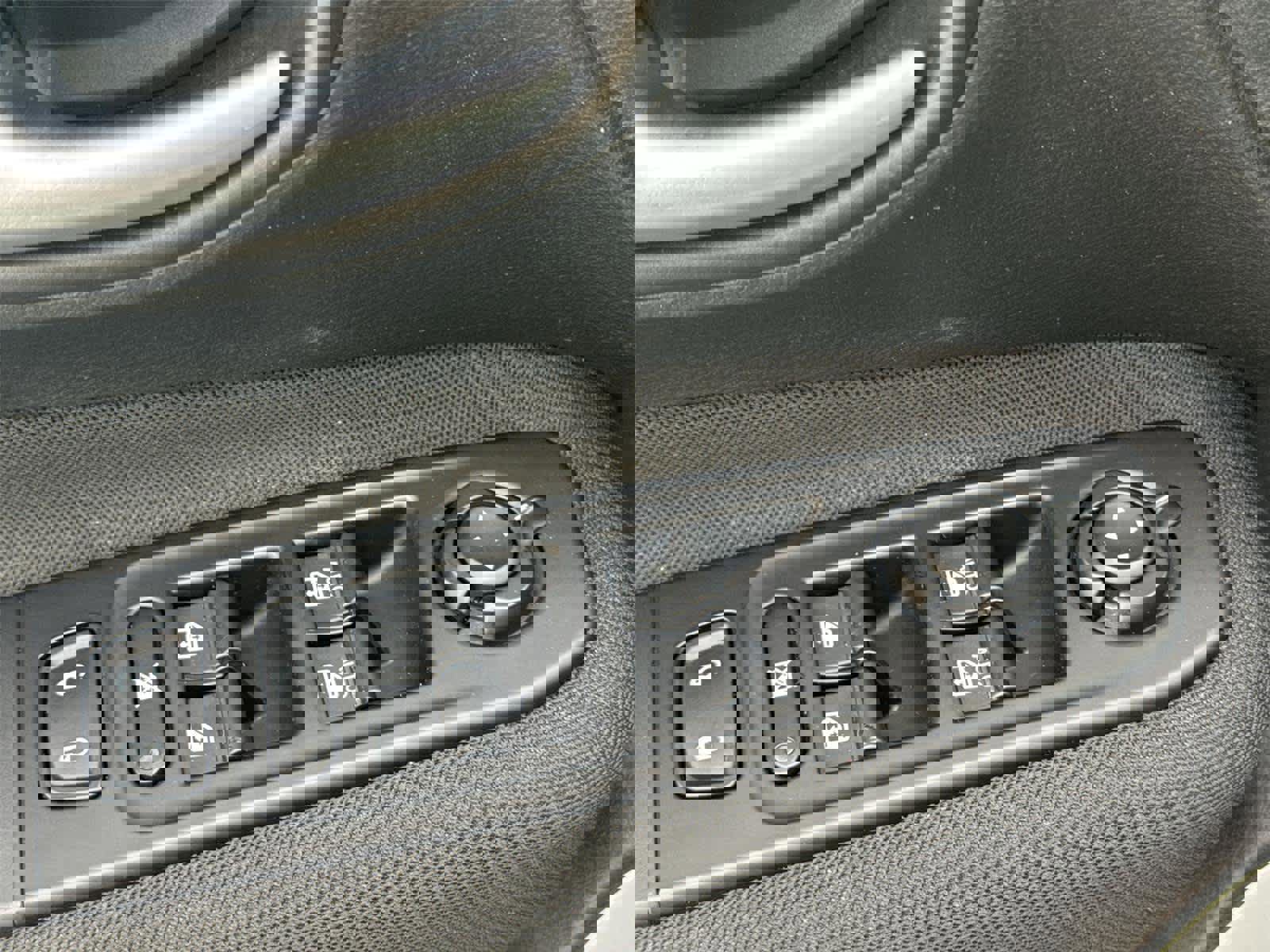 Used 2020 Jeep Renegade Latitude w/ Cold Weather Group image 23