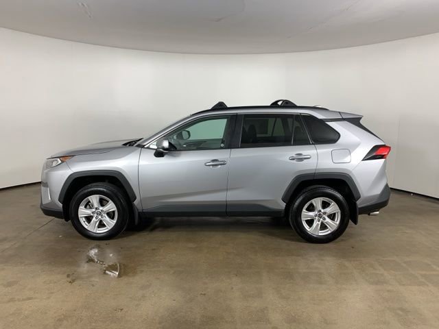 Used 2019 Toyota RAV4 XLE w/ Convenience Package image 16