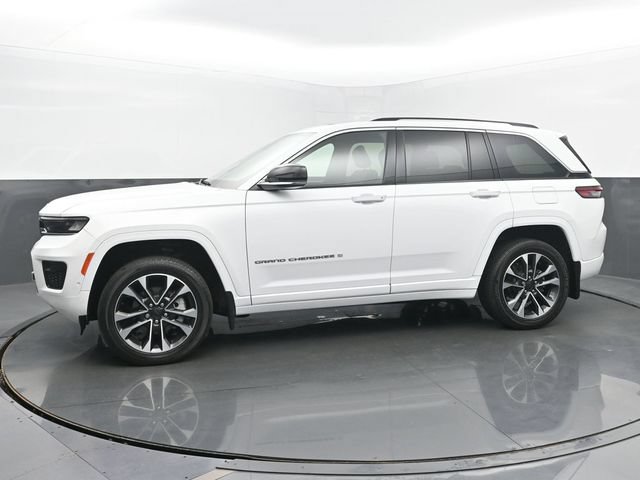 Used 2023 Jeep Grand Cherokee Overland AWD/4WD image 2