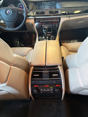 Used 2011 BMW ALPINA B7 xDrive w/ Rear Entertainment Pkg AWD/4WD image 29