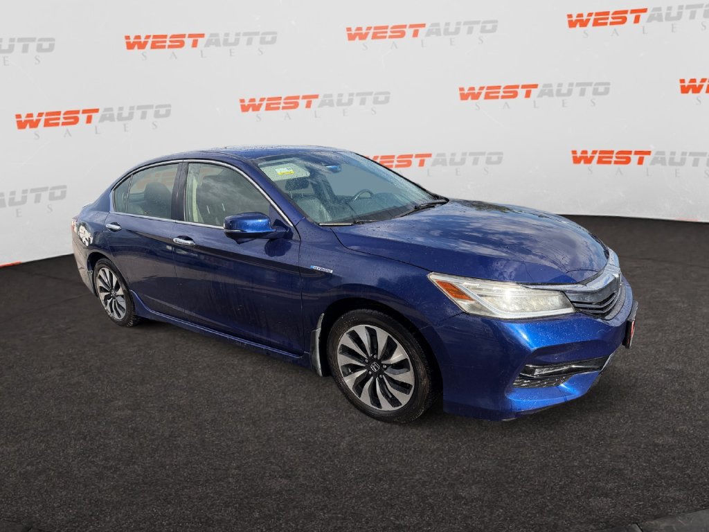 Used 2017 Honda Accord Touring image 7