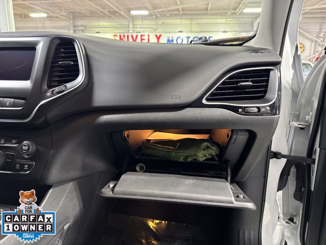 Certified 2021 Jeep Cherokee Latitude Plus AWD/4WD image 52