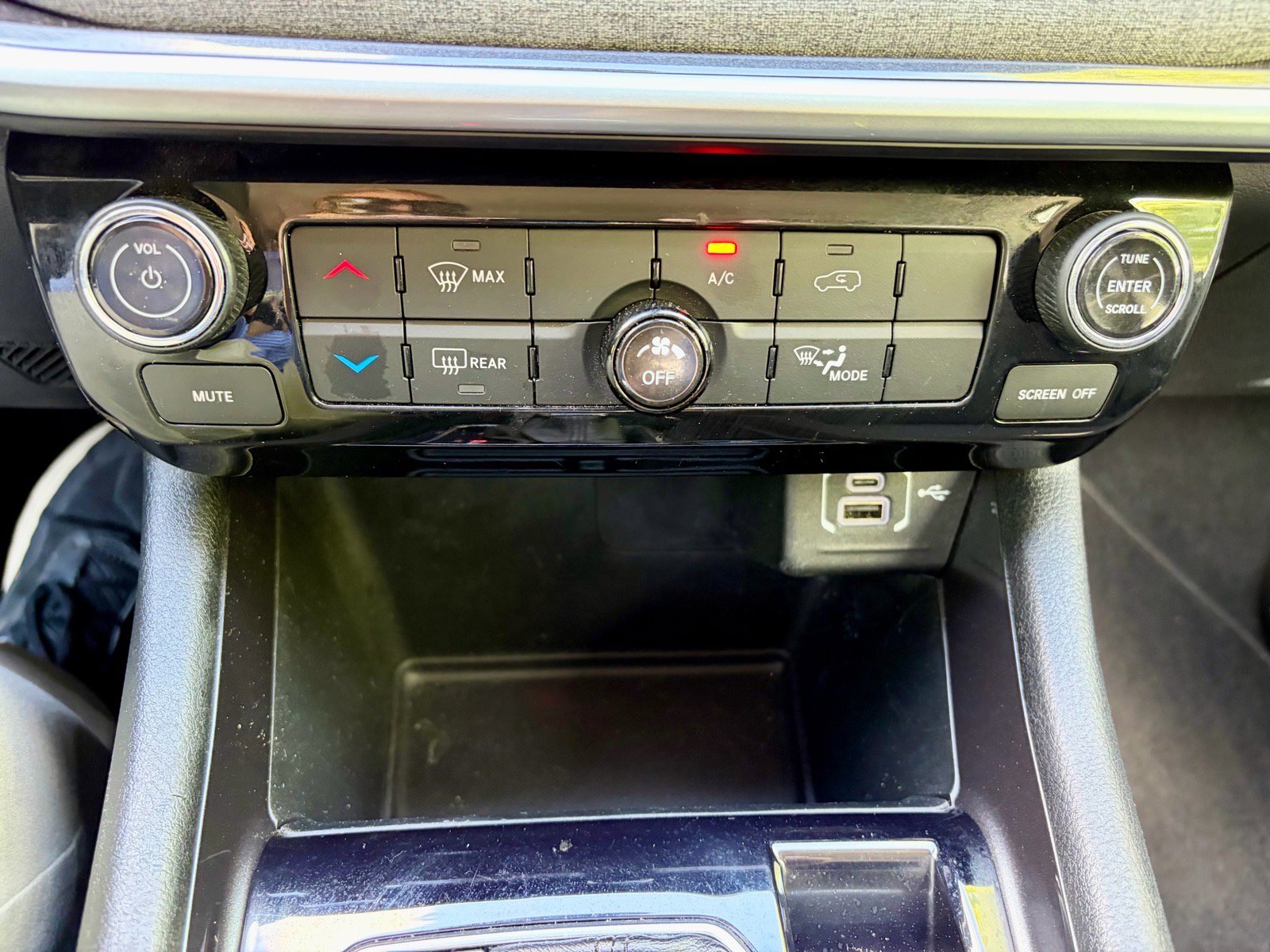 Used 2022 Jeep Compass Sport FWD image 24