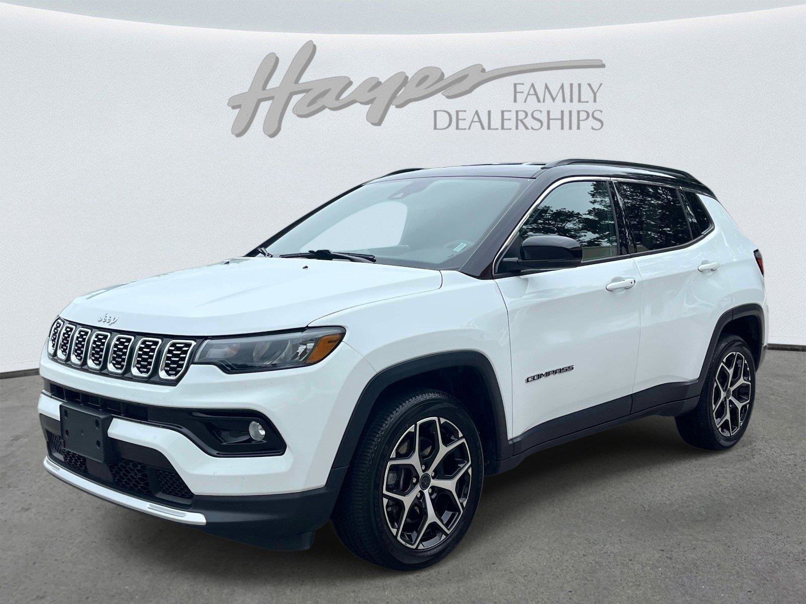 Used 2025 Jeep Compass Limited AWD/4WD image 7