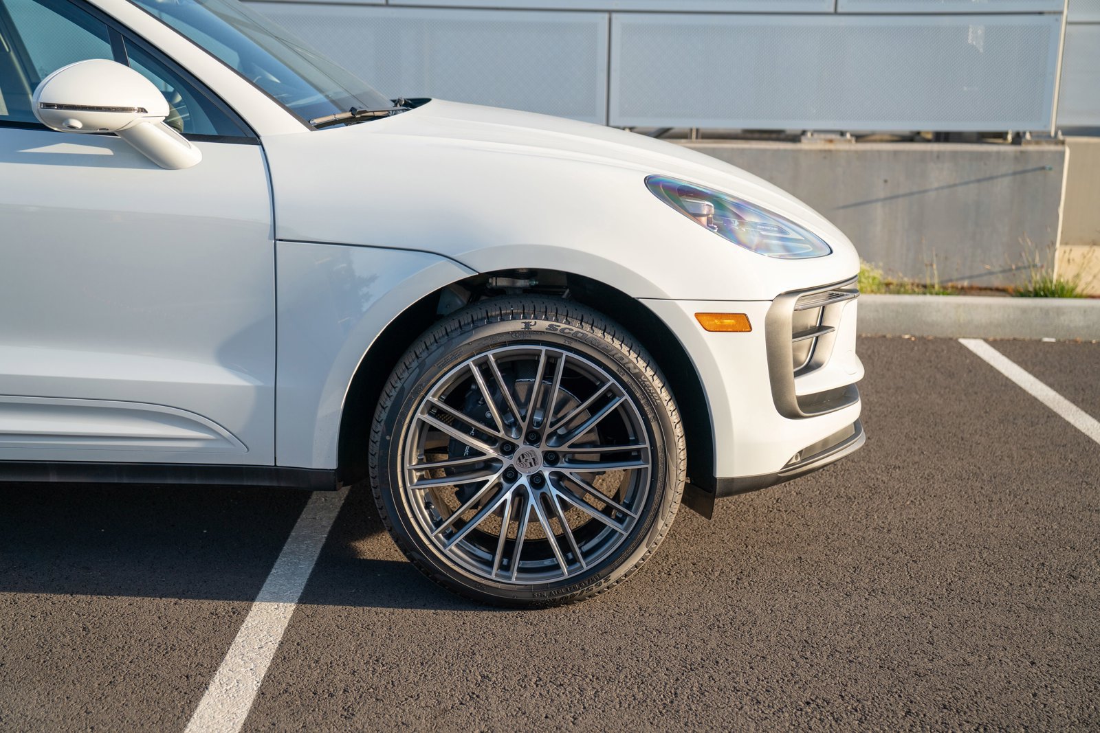New 2026 Porsche Macan AWD/4WD image 9
