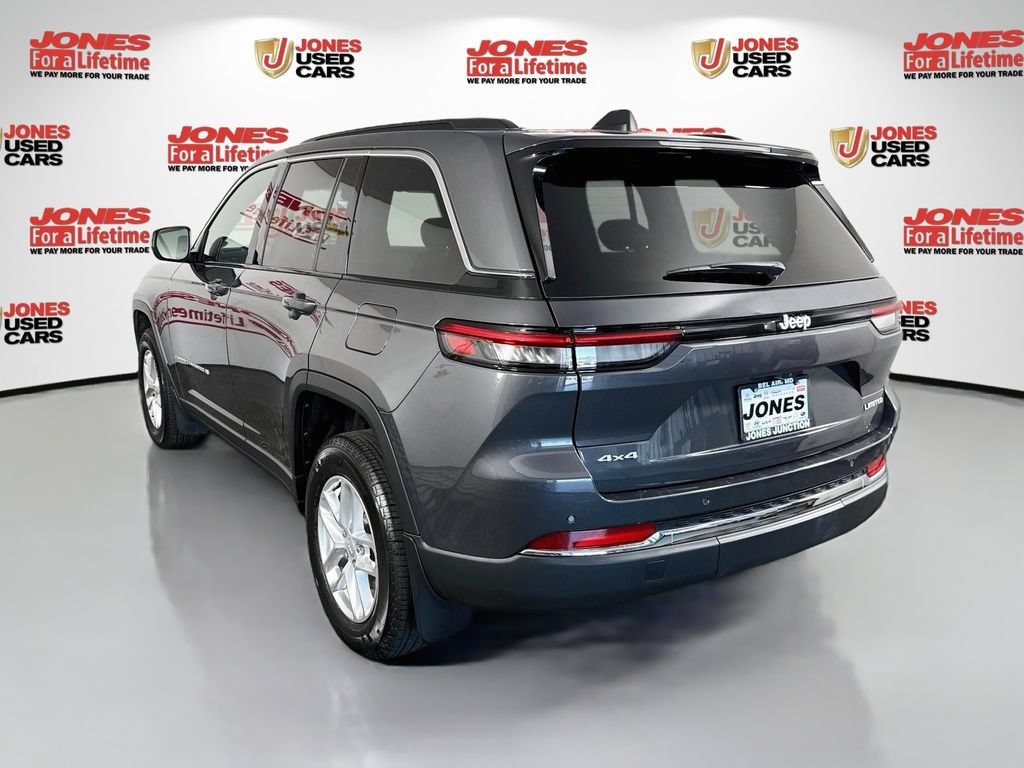 Used 2025 Jeep Grand Cherokee Laredo X AWD/4WD image 2