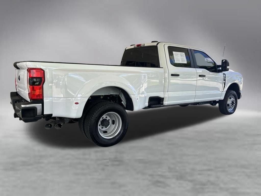 Used 2025 Ford F350 XL w/ 360-Degree Camera Package AWD/4WD image 3