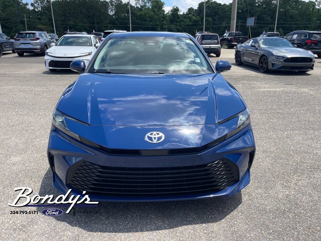 Used 2025 Toyota Camry LE FWD image 2