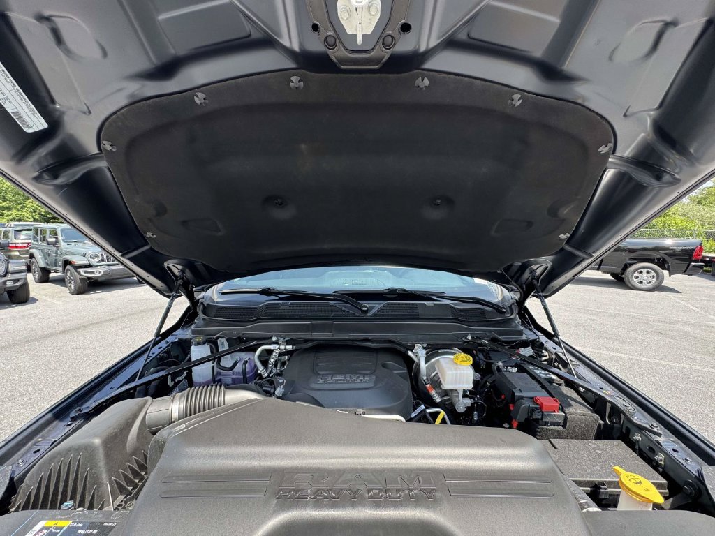 New 2026 RAM 2500 Big Horn AWD/4WD image 12