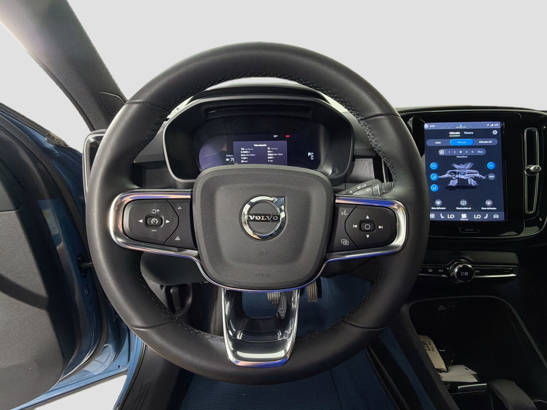 Certified 2023 Volvo C40 P8 Recharge Plus image 12