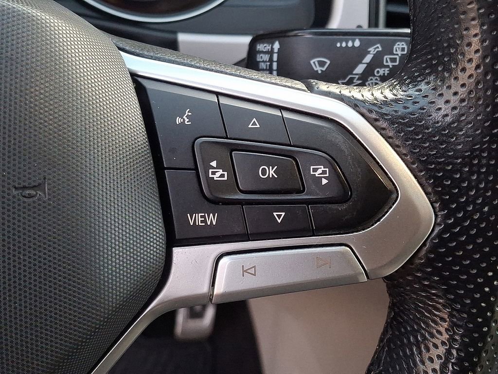 Used 2021 Volkswagen Atlas SE w/ Panoramic Sunroof Package image 24