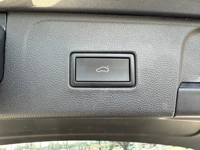 Used 2021 Volkswagen Atlas SE image 22