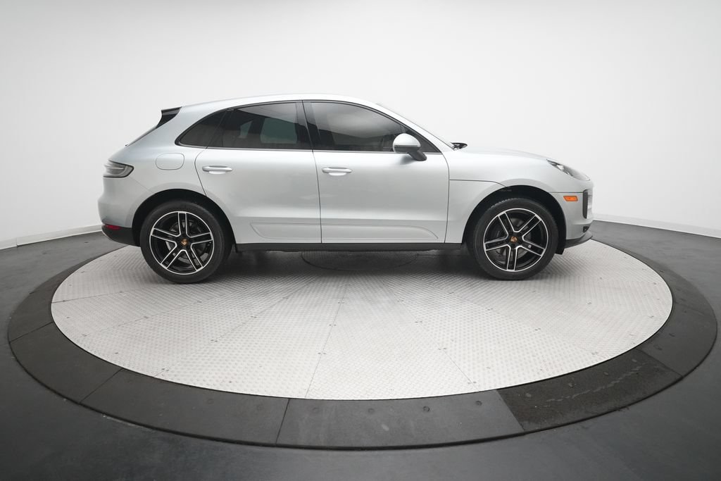 Used 2020 Porsche Macan AWD/4WD image 4