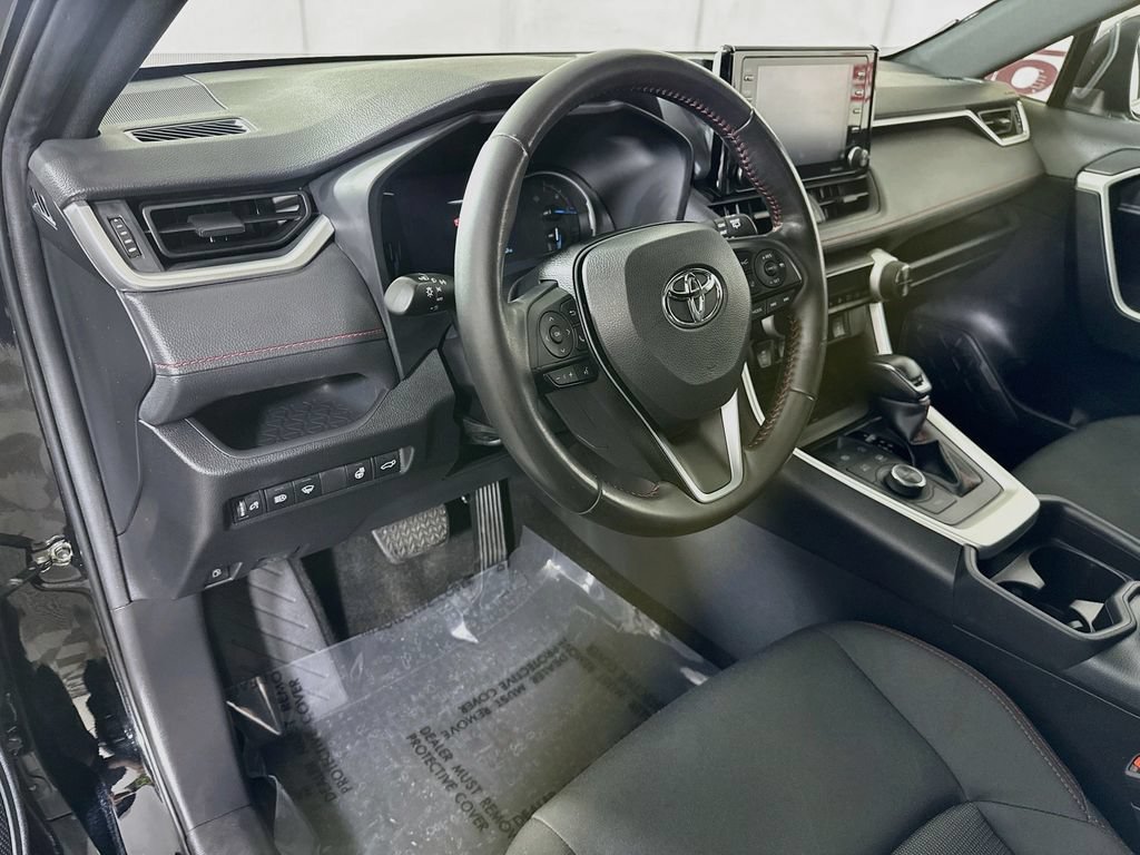 Certified 2021 Toyota RAV4 SE w/ Weather & Moonroof Package AWD/4WD image 18