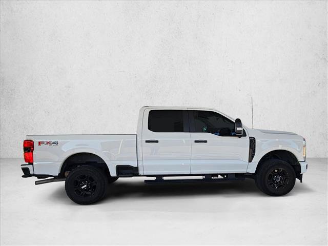 Used 2023 Ford F250 XL w/ STX Appearance Package AWD/4WD image 4