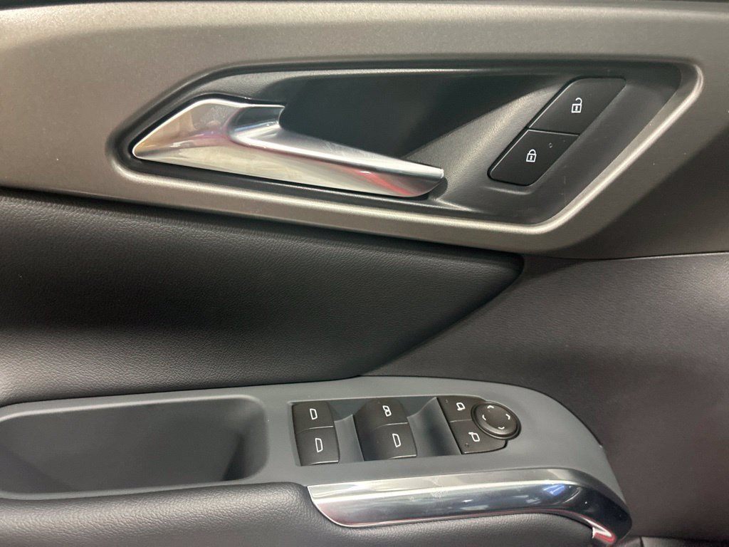 New 2027 Chevrolet Traverse LT w/ Enhanced Driving Package FWD image 18