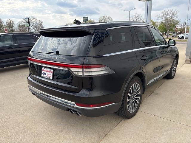 Used 2021 Lincoln Aviator Reserve w/ Equipment Group 201A AWD/4WD image 4