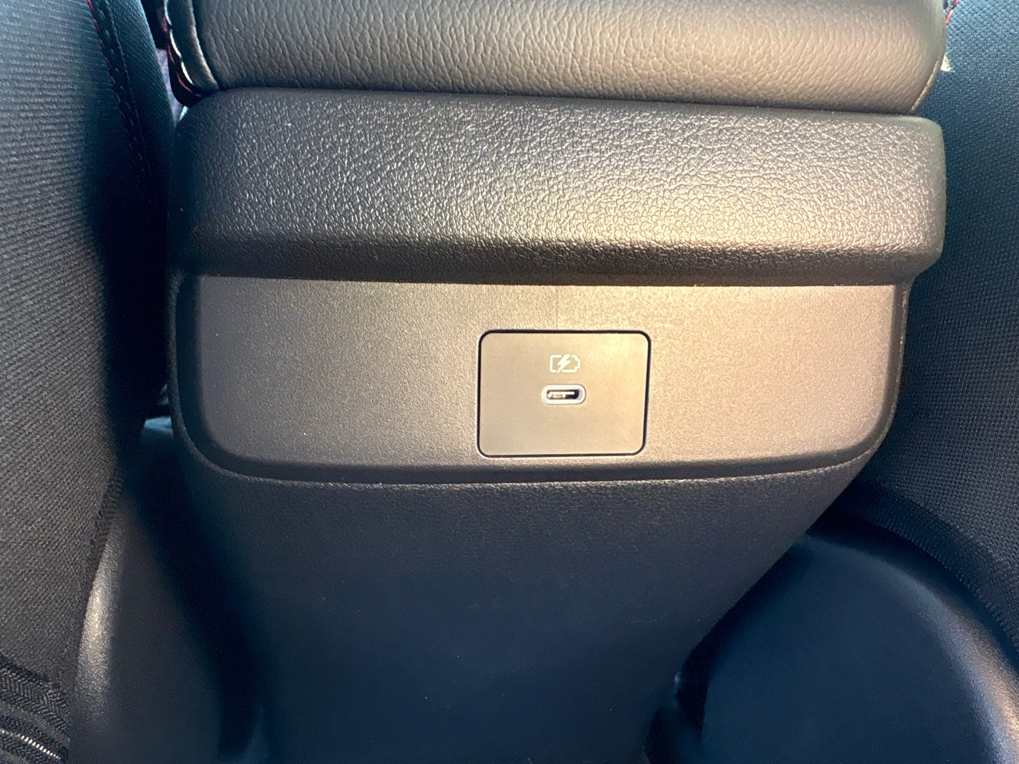 New 2027 Nissan Sentra SR w/ Floor Mat Package FWD image 21