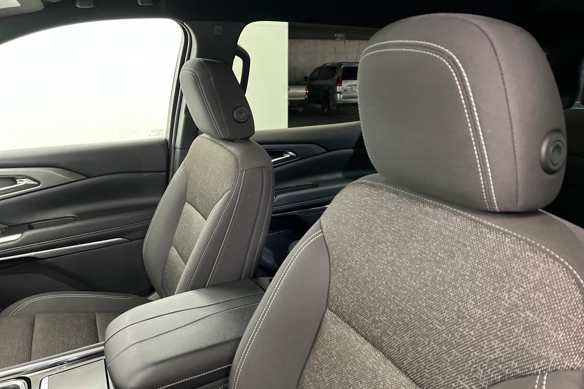 Used 2024 Chevrolet Traverse LT AWD/4WD image 13