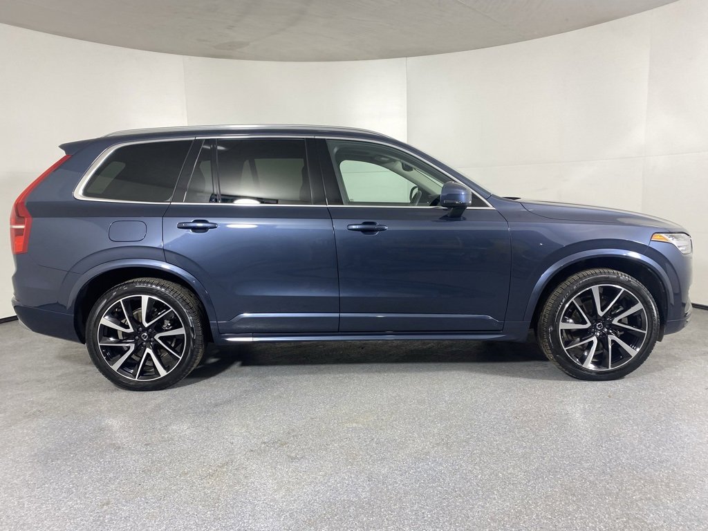 Used 2022 Volvo XC90 T6 Momentum w/ Advanced Package image 4