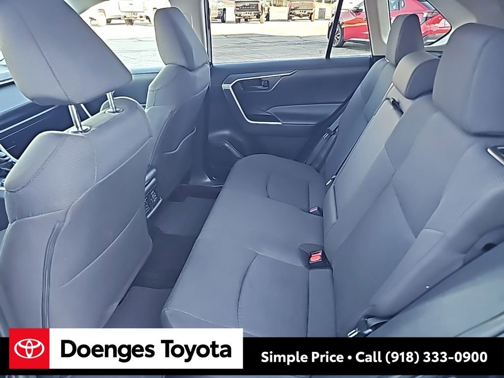 Used 2025 Toyota RAV4 LE image 13