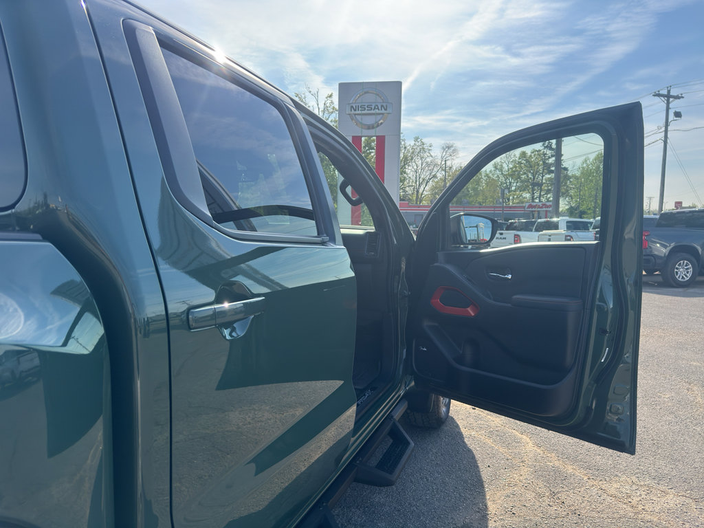 Used 2023 Nissan Frontier PRO-4X w/ Pro-4X Premium Package image 20