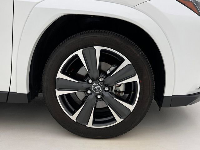 Used 2025 Lexus UX 300h AWD w/ Accessory Package (Z1) image 29